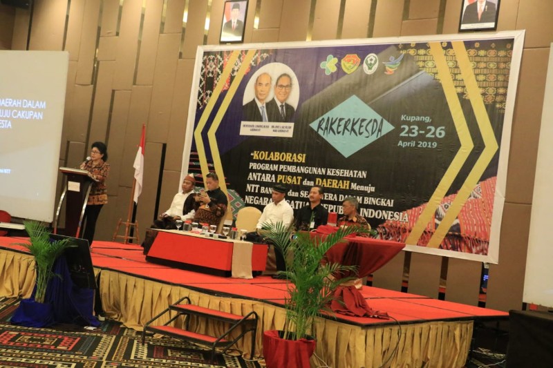 Menteri Nilla Moeloek: ‘Berikan Pelayanan Kesehatan Yang Komprehensif!’