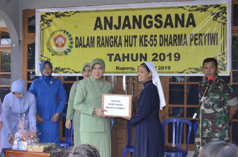 HUT ke 55, Dharma Pertiwi Koorcab NTT Laksanakan Ziarah dan Anjangsana