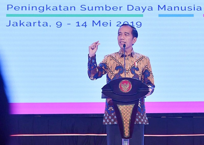 Presiden Jokowi Tetapkan Panitia Seleksi Calon Pimpinan KPK 2019—2023