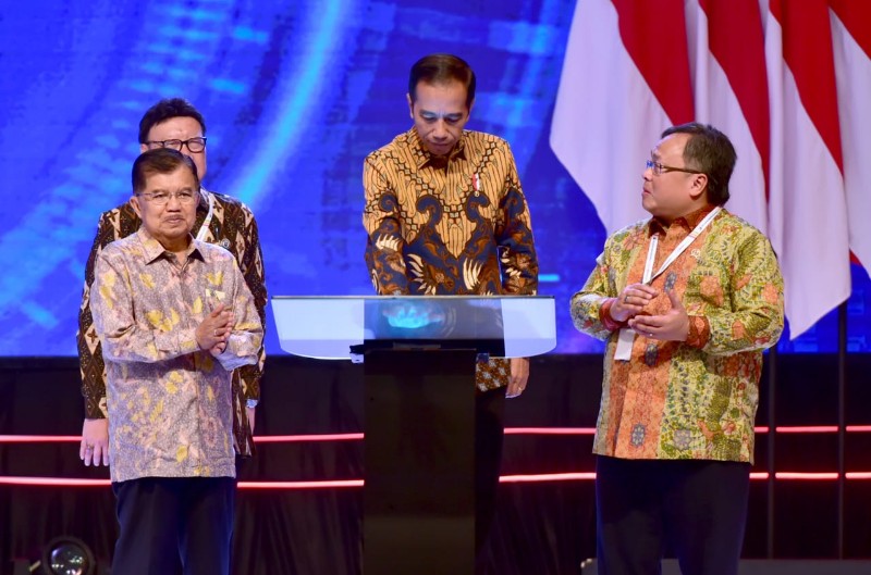 Presiden Jokowi Minta Sederhanakan Izin Guna Tingkatkan Daya Saing