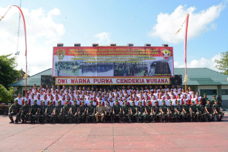 Pangdam IX/Udayana Tutup Penataran Kader Bela Negara Siswa SLTA Se-Bali