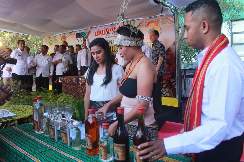Sopia – Minuman Alkohol Tradisional NTT Diluncurkan Ke Pasaran