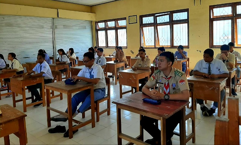 32 Tim Terbaik Lolos Seleksi Cerdas Cermat Kimia ke-IX Se-Nusa Tenggara Timur