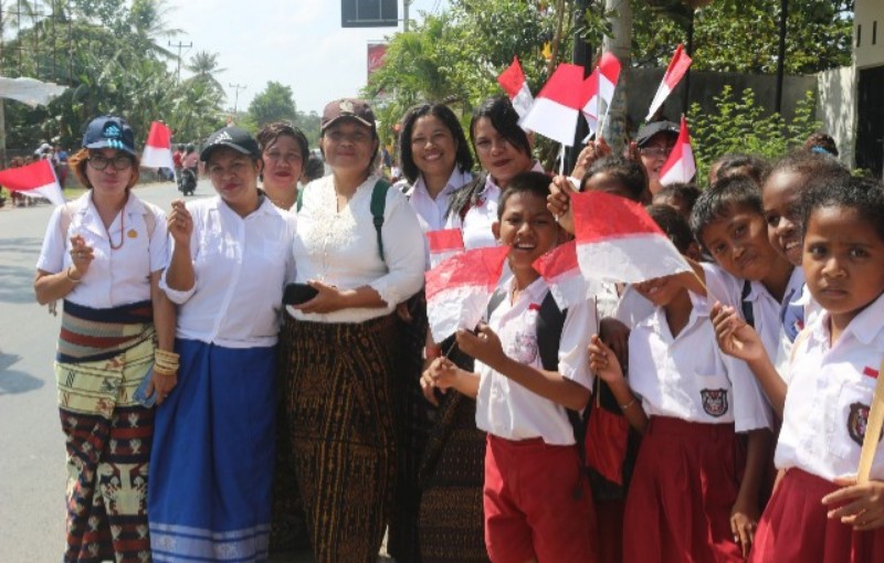 Antusiasme Pelajar di Kupang Sambut Presiden Jokowi dan Ibu Iriana