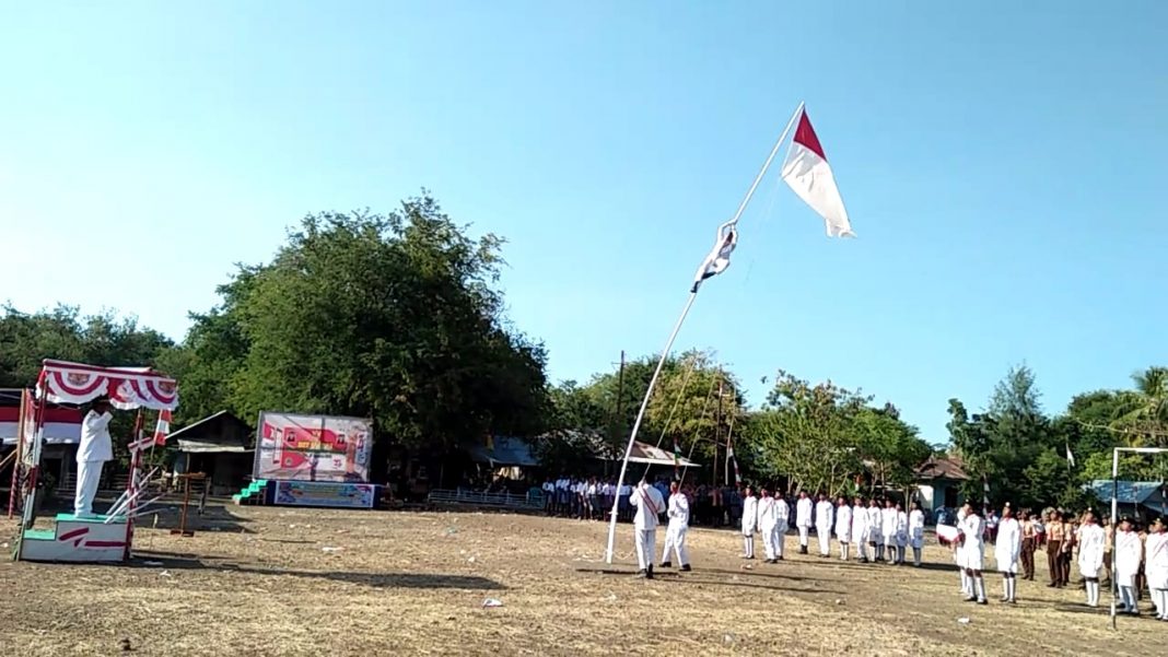 Aksi Heroik Paskibraka asal NTT, Panjat Tiang Bendera saat HUT Ke-74 RI