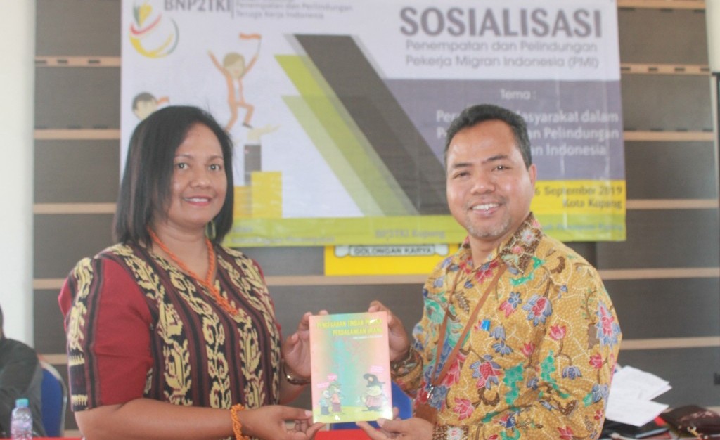 Sosialisasi Rumah Perempuan : Migrasi Aman, Cara Jitu Bekerja di Luar Negeri