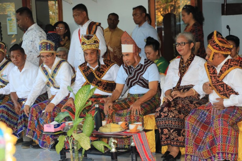 Pengukuhan Keluarga Besar Maumere, Gubernur NTT Pinta Olah Narasi Budaya