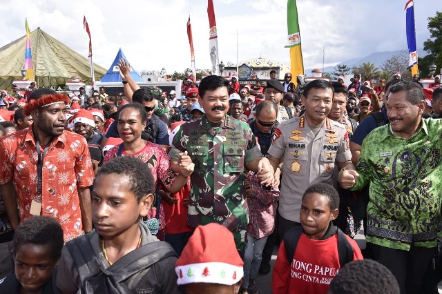 Panglima TNI : TNI dan Polri Selalu Hadir Di tengah Masyarakat