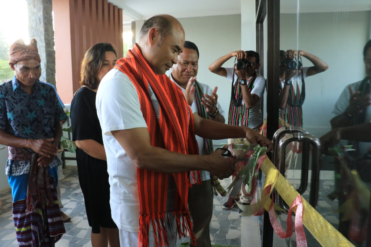 Gubernur Viktor : “Nekamese Hall Harus Lahirkan Generasi Melek Pariwisata!”
