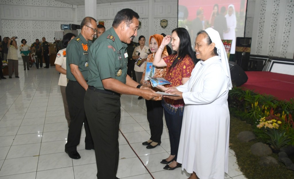 Natal Bersama Kodam IV/Diponegoro, Ini Pesan Pangdam bagi Umat Kristiani