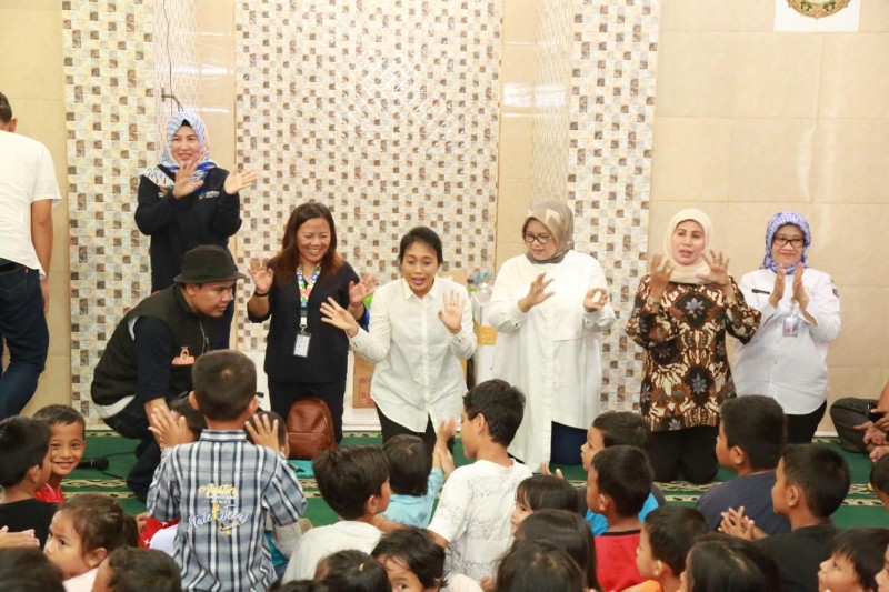 Menteri PPPA Apresiasi Penanganan Korban Bencana Anak, Perempuan & Lansia