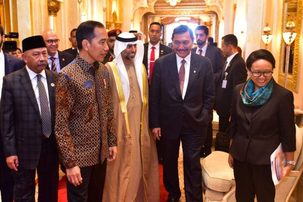 Tiba di Abu Dhabi, Presiden Jokowi Langsung Lakukan Pertemuan Bilateral