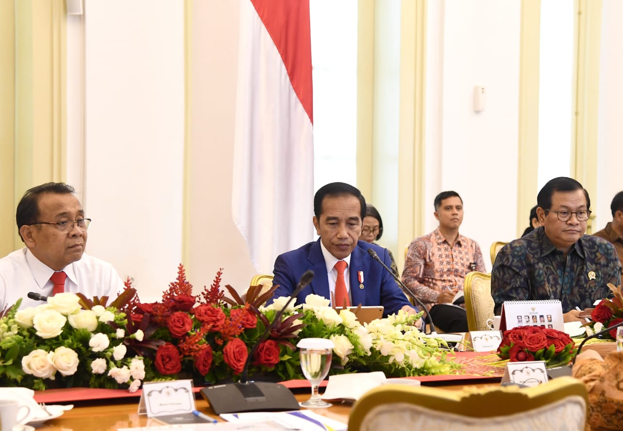 Presiden Pinta Kalkulasi Efek Virus Korona Terhadap Perekonomian Indonesia