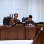 Presiden Jokowi saat memimpin rapat terbatas bersama Wapres Ma"ruf Amin