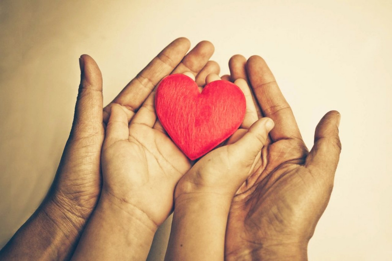 Hidup Bermakna Bermain dengan Cinta