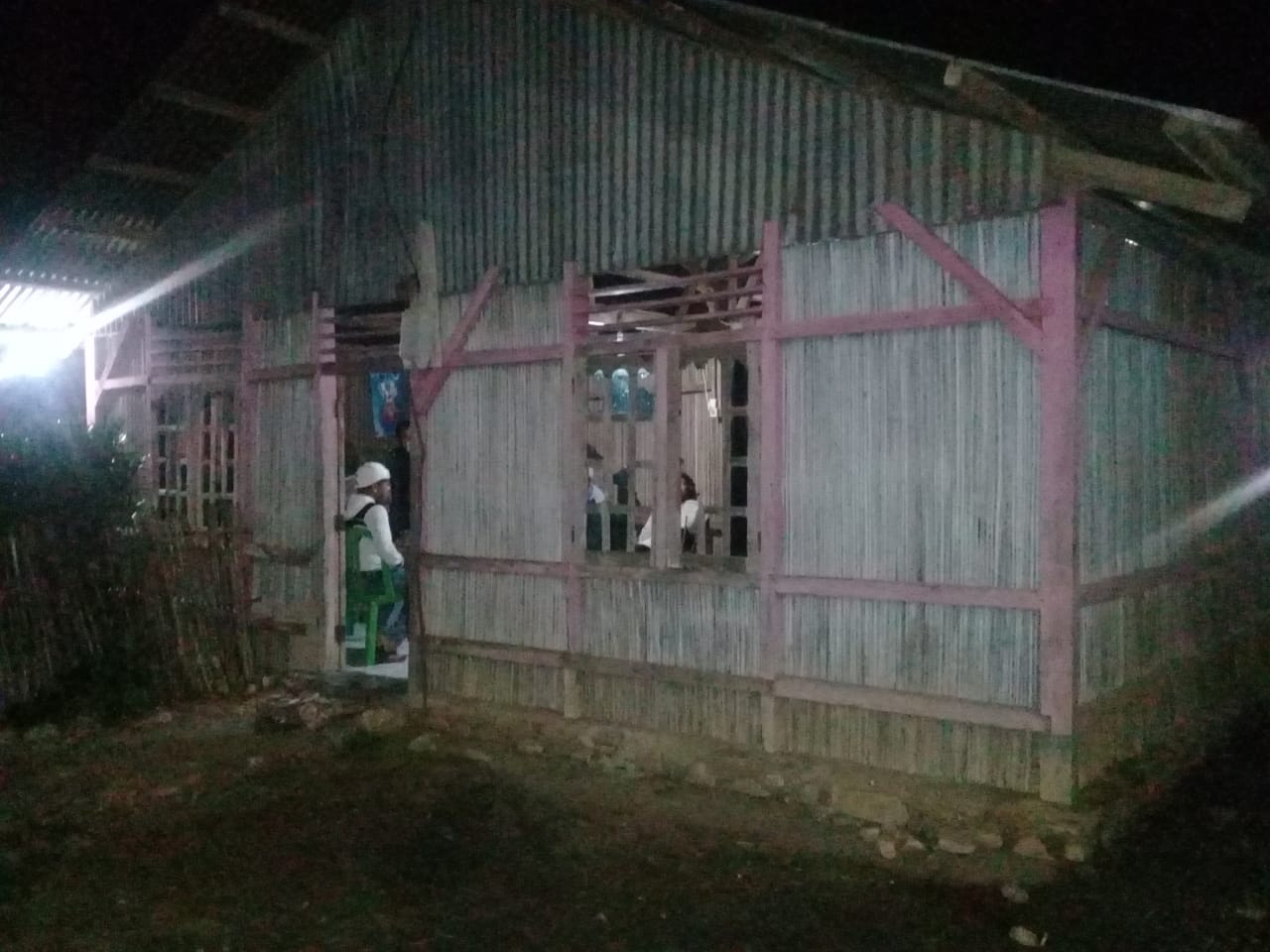 Rumah Warga Desa Mandeu di Belu Rusak Diserang Massa