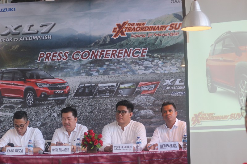 Simak Yuk Fitur ‘Smart E-Mirror’ di Suzuki XL7