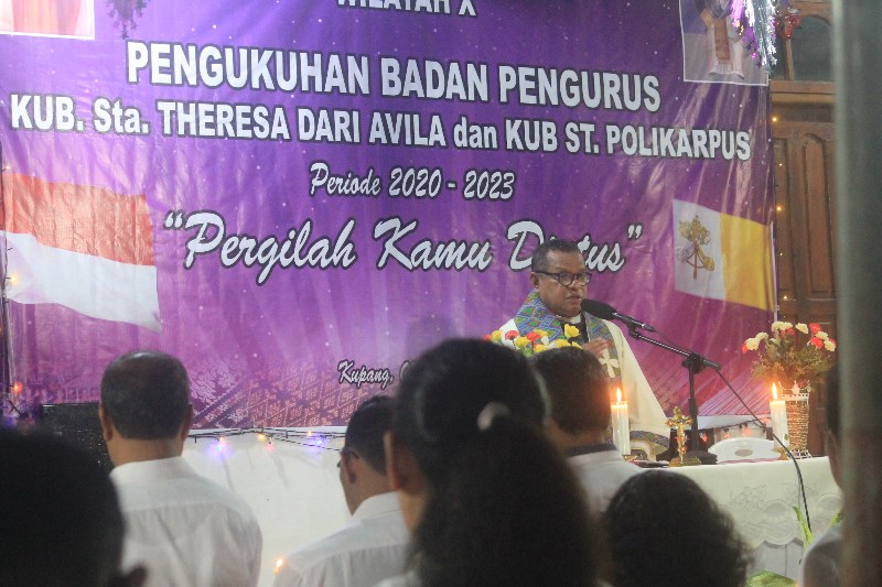 KUB Sta.Theresia dari Avilla & Santo Polikarpus Dikukuhkan, Ini Pesan Pastor