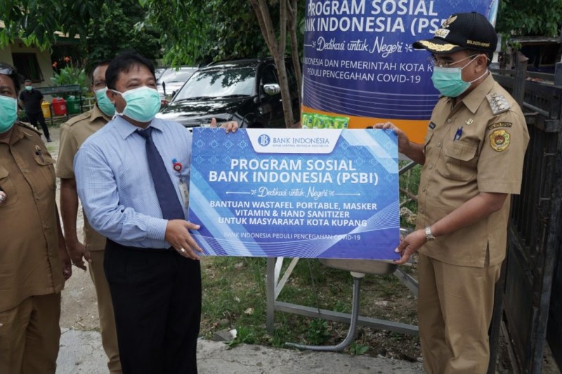 Pemkot Kupang Terima Bantuan Material Cegah Covid-19 dari BI Perwakilan NTT