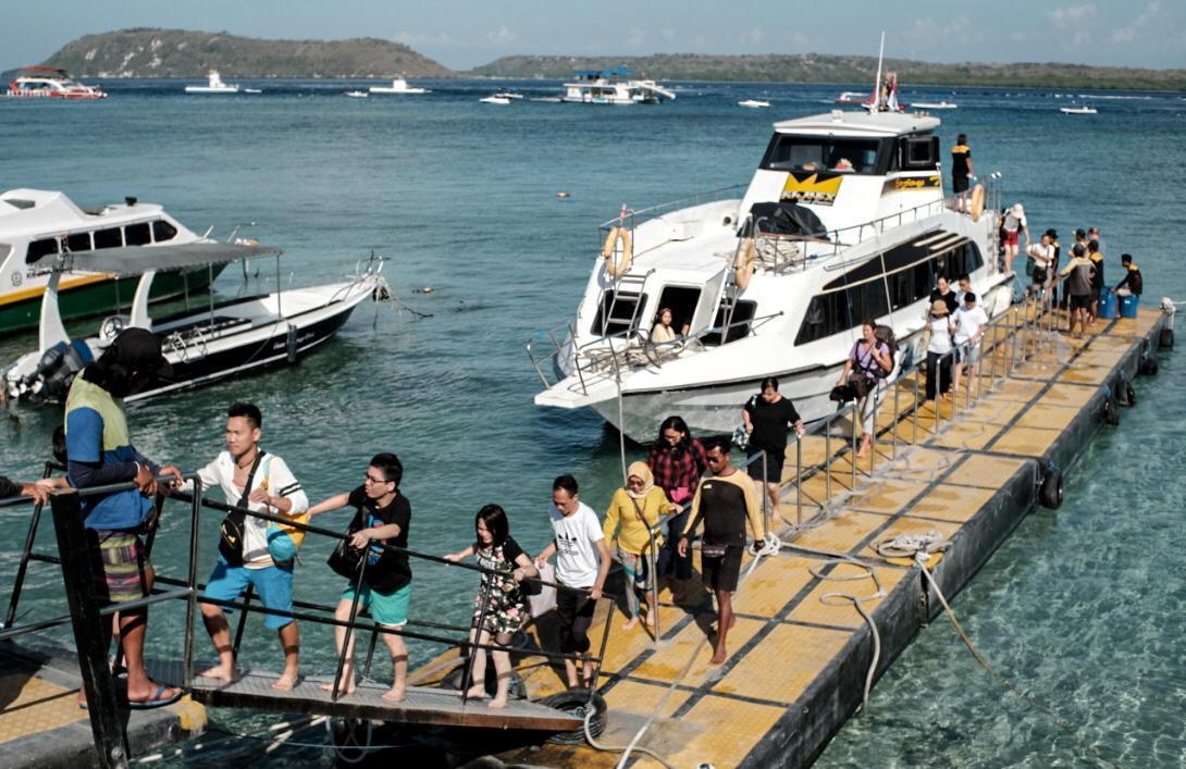 Kemenparekraf Siapkan Industri Pariwisata Hadapi Proyeksi Lonjakan di 2021