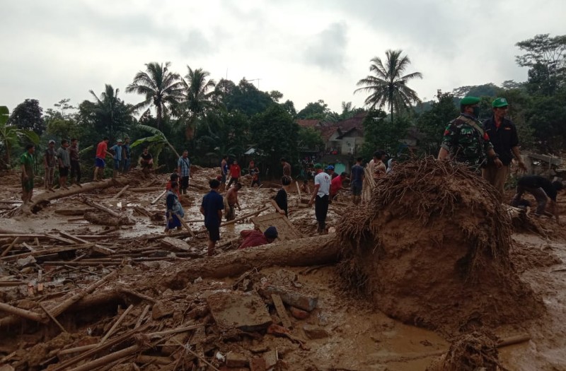 Bencana Longsor di Bogor Telan Satu Korban Jiwa dan Empat Luka-luka