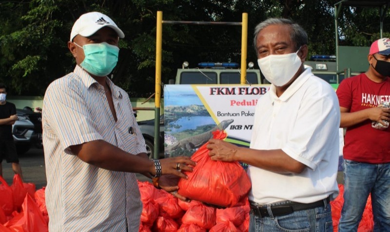FKM Flobamora Bagikan Sembako, APD dan Masker untuk IKB NTT Jabodetabek