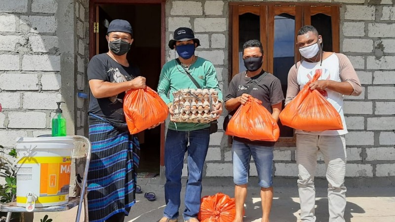 YASPORA NTT Berbagi Kasih Kepada 100 Warga di Tengah Pandemi Covid-19