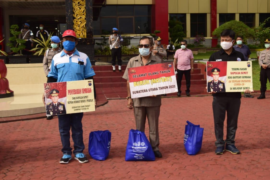 Hari Buruh 2020, Kapolda Sumut Salurkan 5.000 Paket Sembako ‘Door to Door’