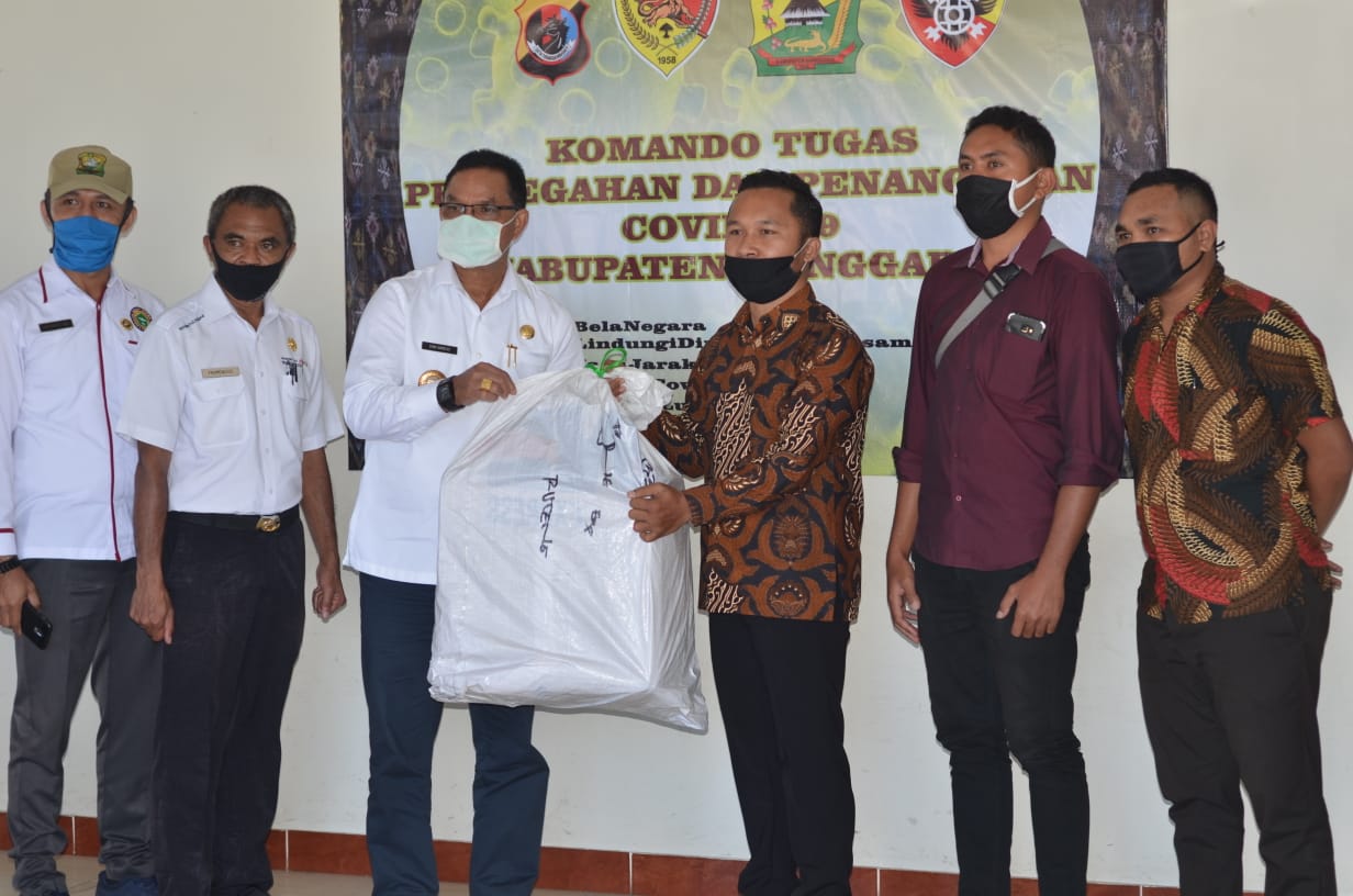 LPPKPD Manggarai Bantu 500 Masker Kain untuk Gugus Tugas Covid Kab. Manggarai