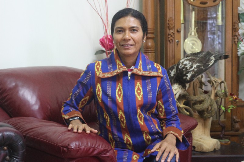 Kristiana Muki Dorong Tenun TTU Masuk Mulok & Tercatat di Kemenkumham