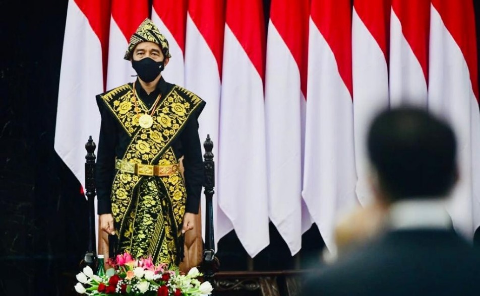 Berbusana Adat Sabu, Presiden Jokowi Pidato di Sidang Tahunan MPR RI