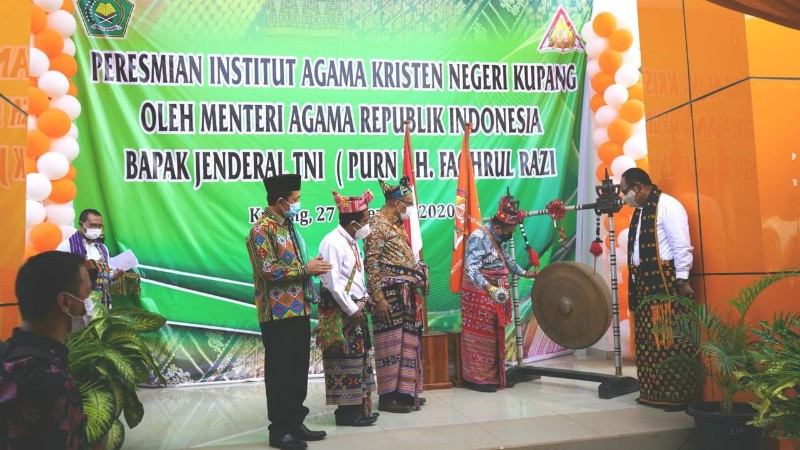 Resmikan IAKN Kupang, Menteri Agama : Lulusan Harus Mampu Bersaing