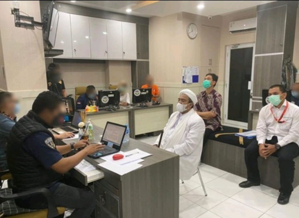 Rizieq Shihab Resmi Ditahan Polda Metro Jaya