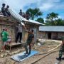 Bakti Sosial Kodim 1627/Rote Ndao, Bangun Rumah Warga Korban Badai Seroja