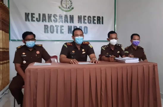 Terpidana Kasus Korupsi PLTS Rote TA 2014 Setor Pengganti Kerugian Negara