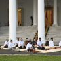 Salat Idulfitri 1442 H di Halaman Istana Bogor, Presiden Ikuti Prokes Ketat