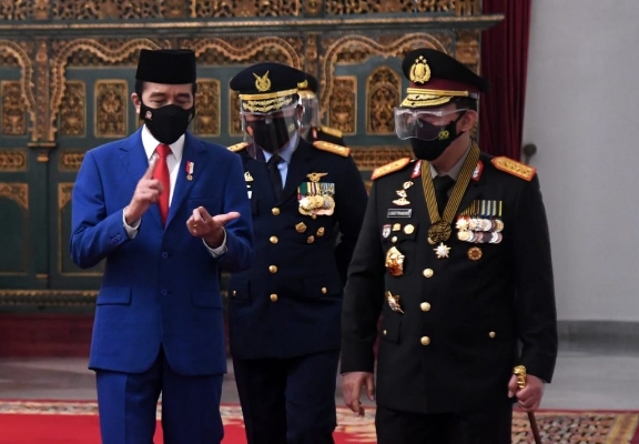 Polri Atensi PPKM Darurat di Jawa & Bali Mulai 3—20 Juli 2021