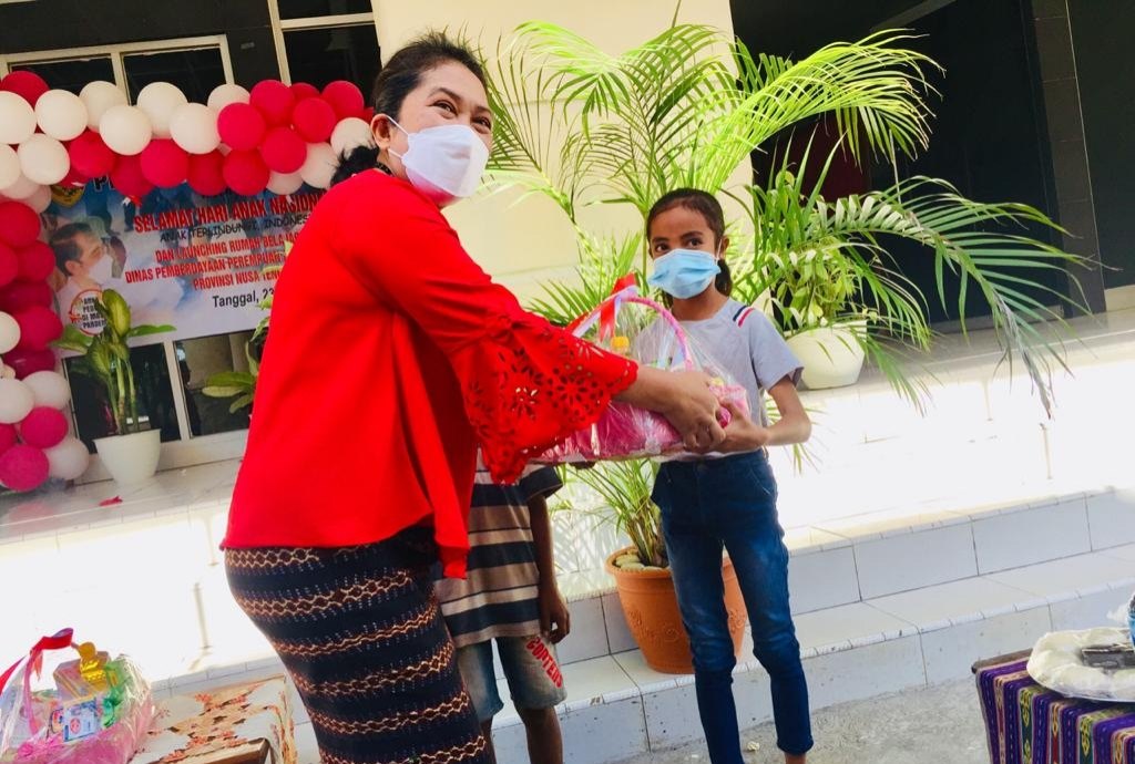 Bersama Anak, Dinas PPPA NTT Berbagi Bahagia di Hari Anak Nasional 2021