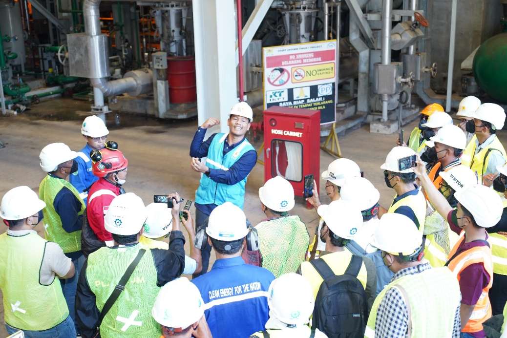 PLN UIP Nusra Ajak Media NTT Lihat Lebih Dekat Sistem Kerja PLTU Timor-1