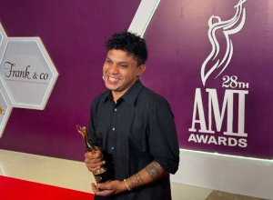 Pencipta Lagu ‘Tabola-bale’ Sabet AMI Awards 2025, Geser Raisa dan Bernadya