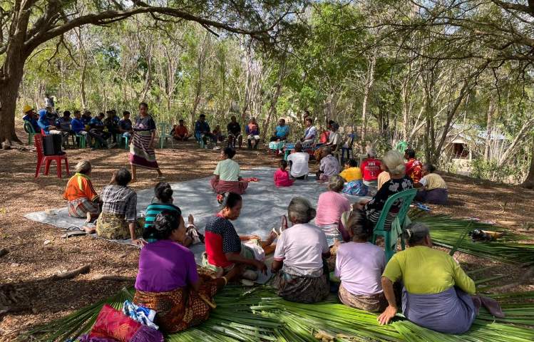 Listrik Desa Menuju Dusun Taimetan Desa Ainiut Kabupaten TTU