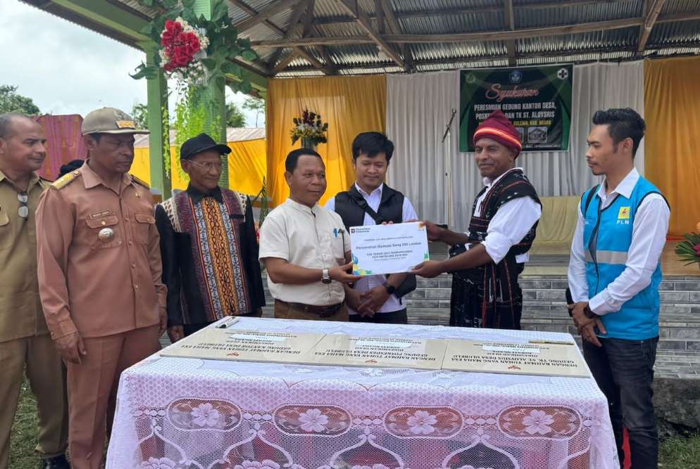 PLN UIP Nusra Pugar Kantor Desa Ulubelu di Sekitar PLTP Mataloko