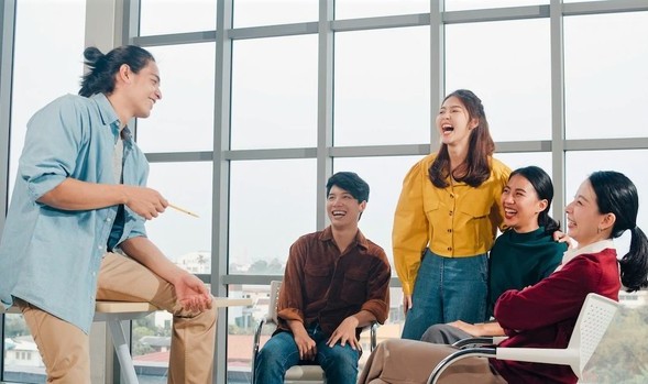 Cara Mengasah Ketajaman Bicara Tanpa Menjadi Sok Pintar