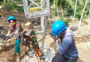PLN NTT Kirim Tim ‘Pasukan Terang’ Bantu Korban Bencana Sumatra