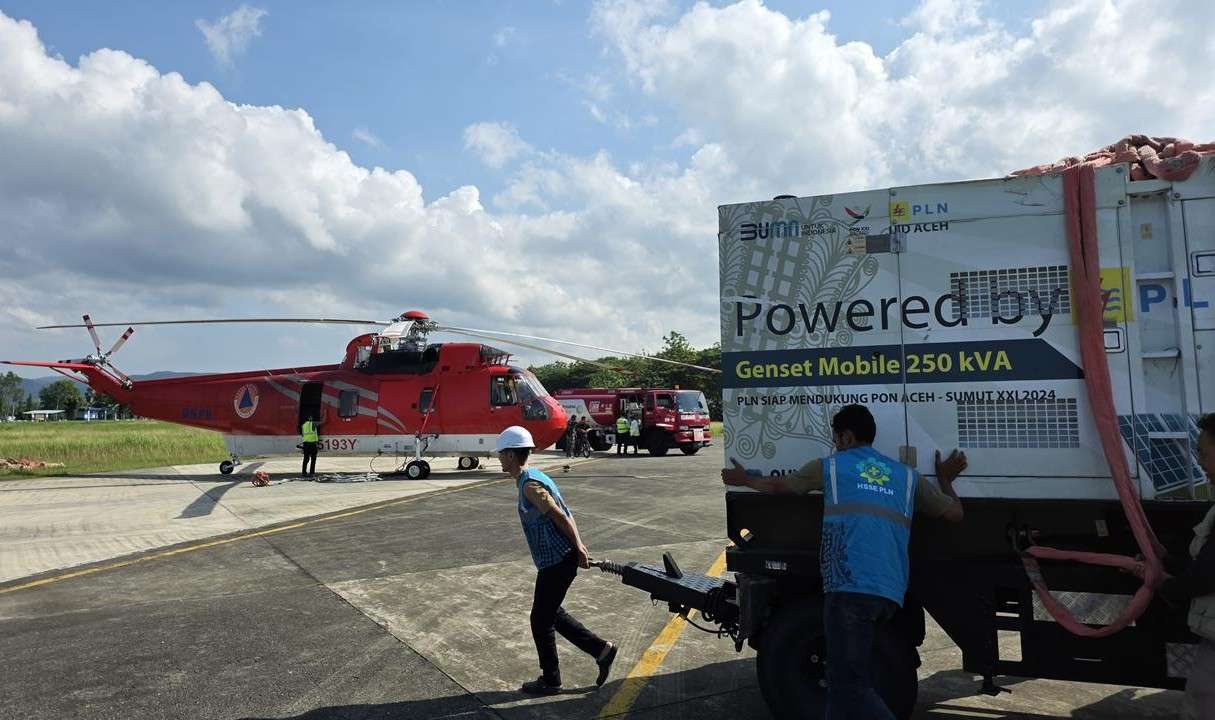PLN Terbangkan Genset Pakai Helikopter Listriki RSUD Datu Beru Aceh