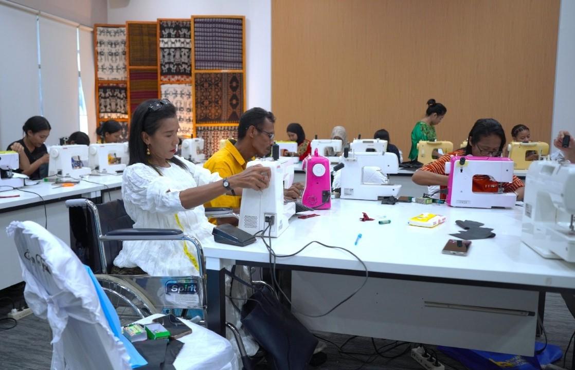 PLN dan Dekranasda NTT Bekali 150 UMKM Keterampilan Digital Produk Unggulan