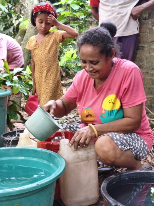Air Bersih Berkat Terang PLN, Kado Natal Terindah untuk Desa Kringa