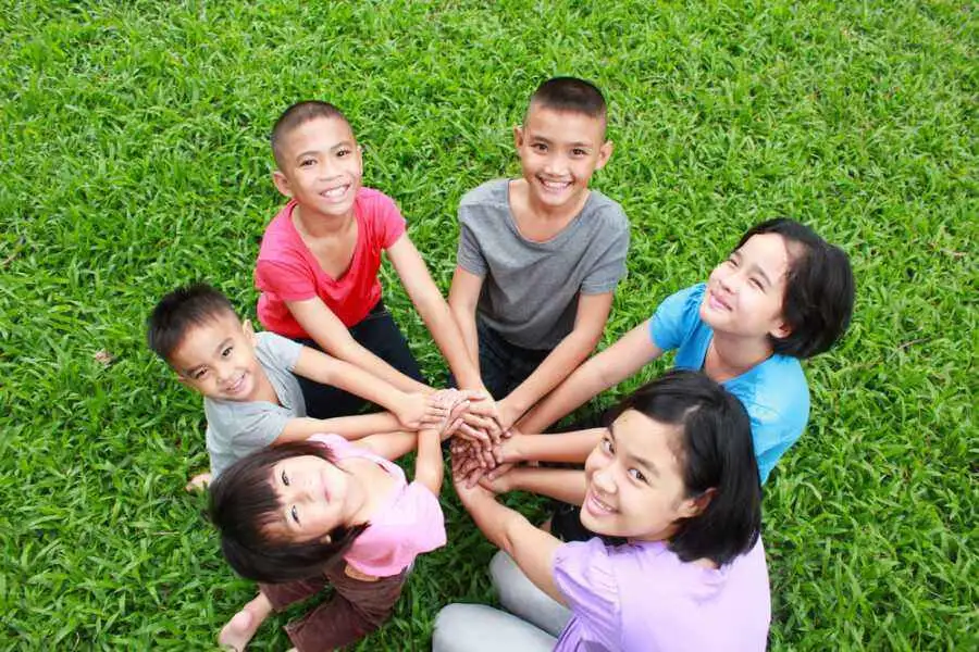 Ajarkan Anak Menghargai Perbedaan