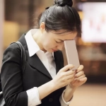 Emosi Negatif Mempersulit Sudut Pandang