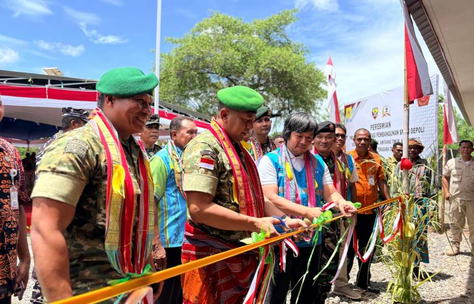 Dari Atap Daun Jadi Permanen, PLN dan TNI Bangun Sekolah di Batas RI-Timor Leste